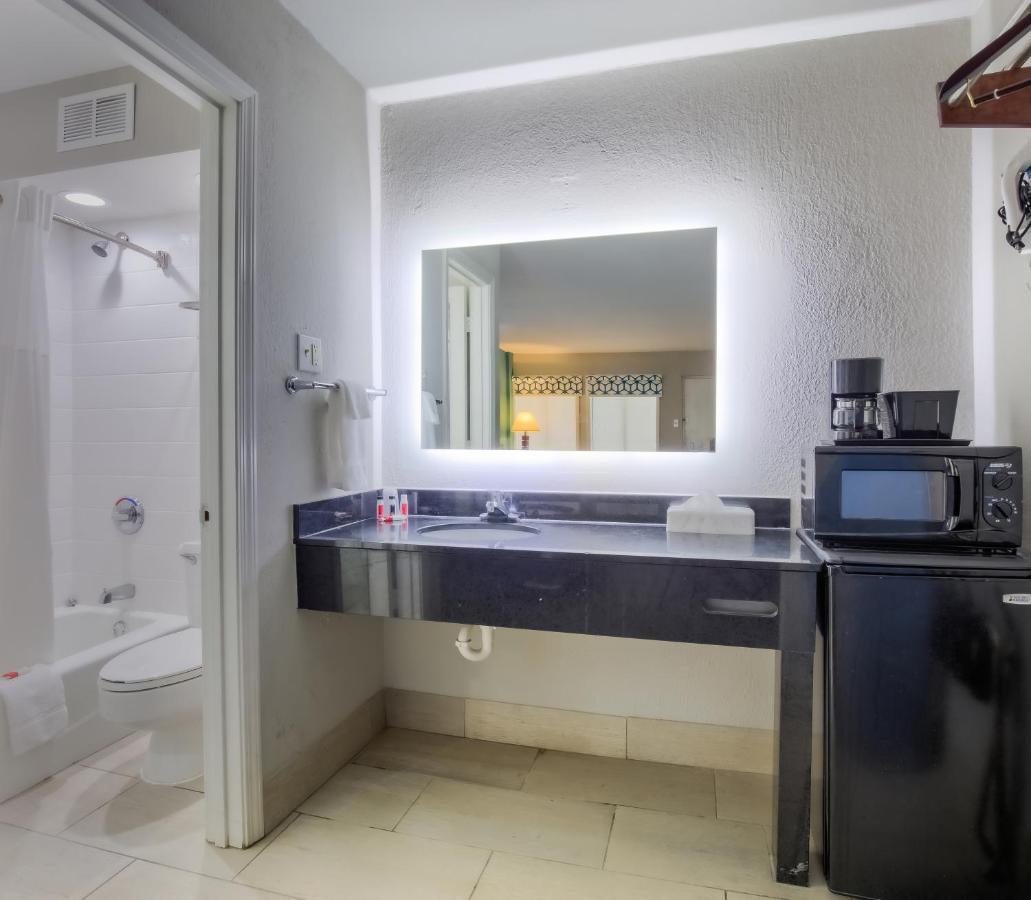 Days Inn By Wyndham Mobile I-65 Luaran gambar